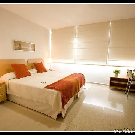 Y Congresos - Universitaria Resort 2*