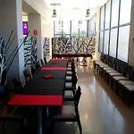 Y Congresos - Universitaria Resort 3*