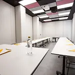 Resort Y Congresos - Universitaria