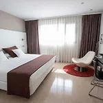 Resort Y Congresos - Universitaria