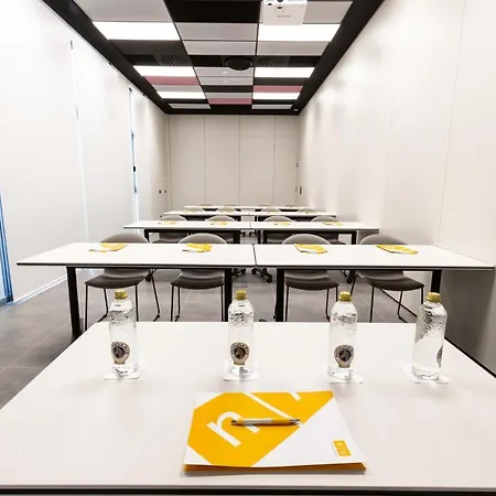 Y Congresos - Universitaria Üdülőközpont 2*